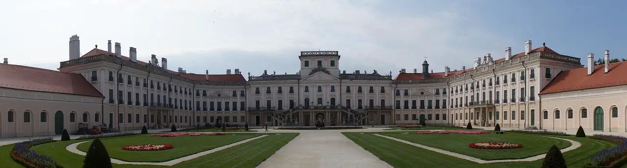 Architektura europejskich zamków i pałaców